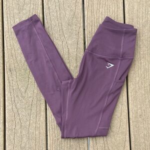 Gymshark Womens Purple Athletic Leggings w/ Pockets Size Small/XS